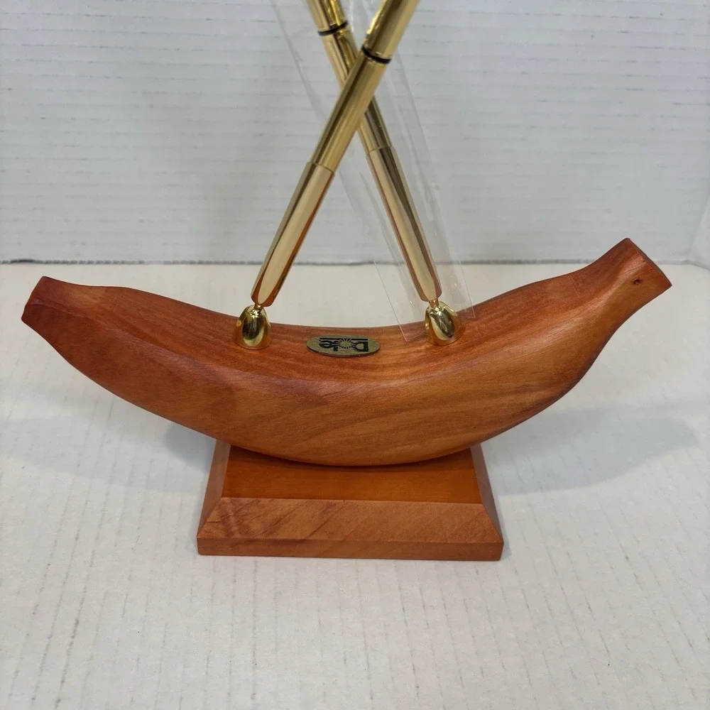 Dole North America's #1 Bananas Wooden Desk Pen & Pencil Holder NEW RARE